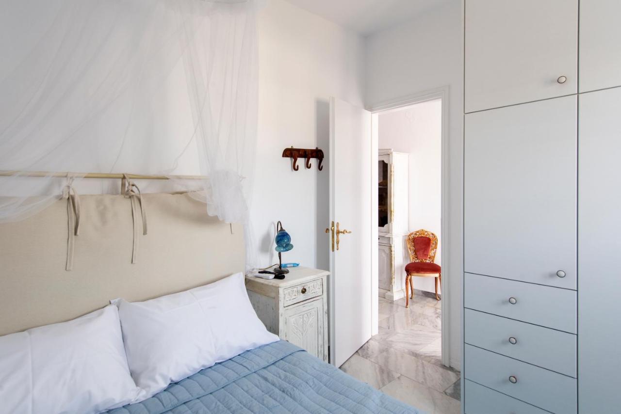 Ricos Two Bedroom House - Naoussa Paros Bagian luar foto